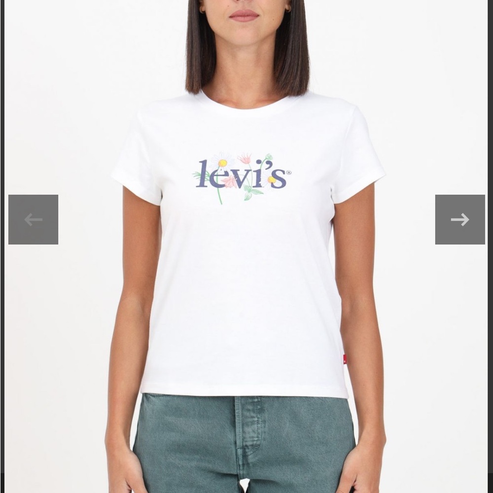 Cream colored floral Levi’s short sleeve top